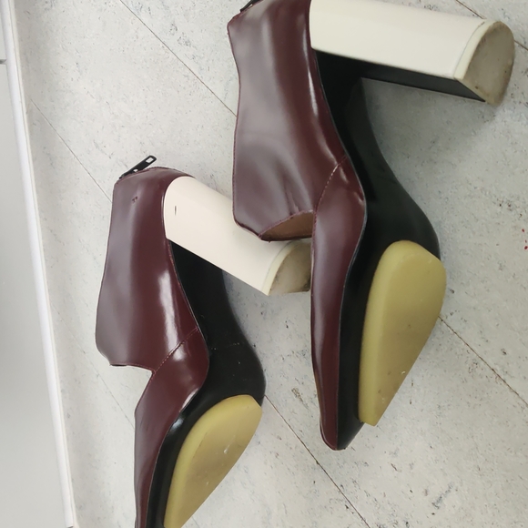 3.1 Phillip Lim platform heel bootie shoe - Picture 4 of 8